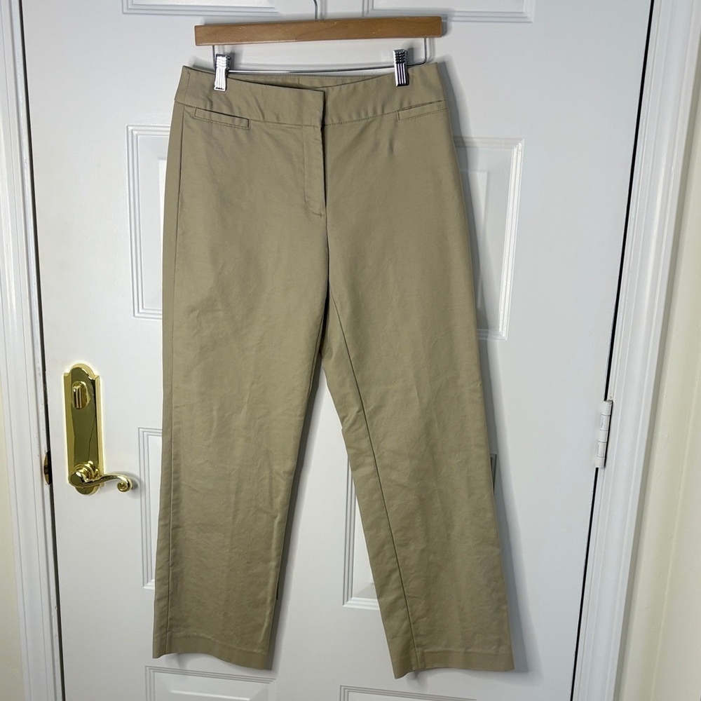 Liz Claiborne “Audra” Beige Khaki Trousers. Size 4